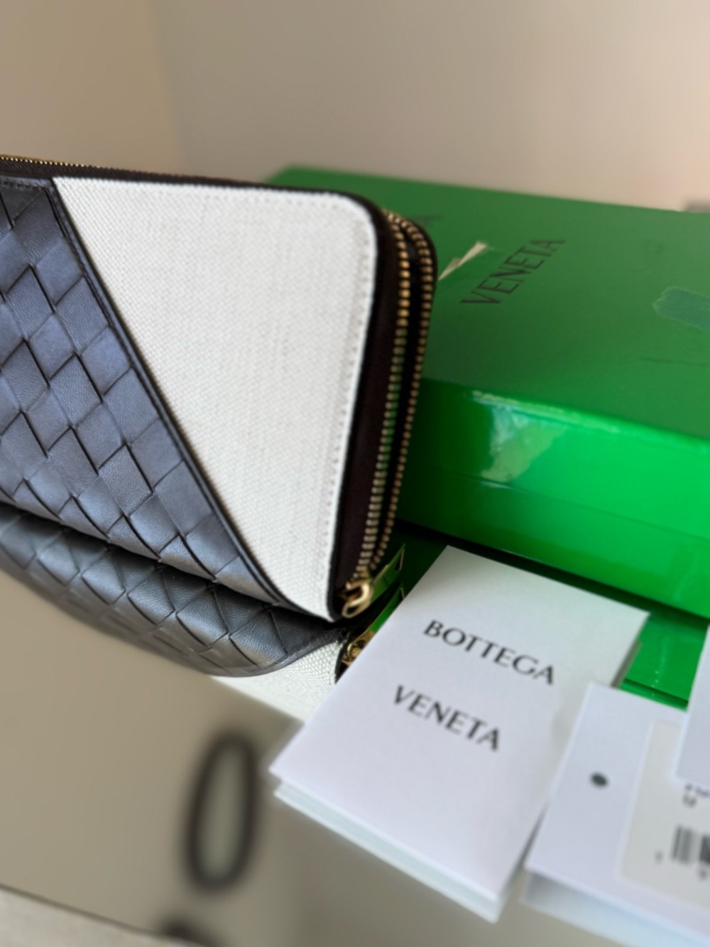 New Bottega Veneta Woven Leather & Canvas Zip Wallet - Picture 7 of 7